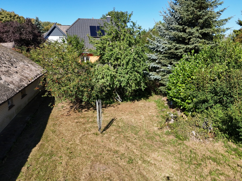 Grundstück hinter dem Haus