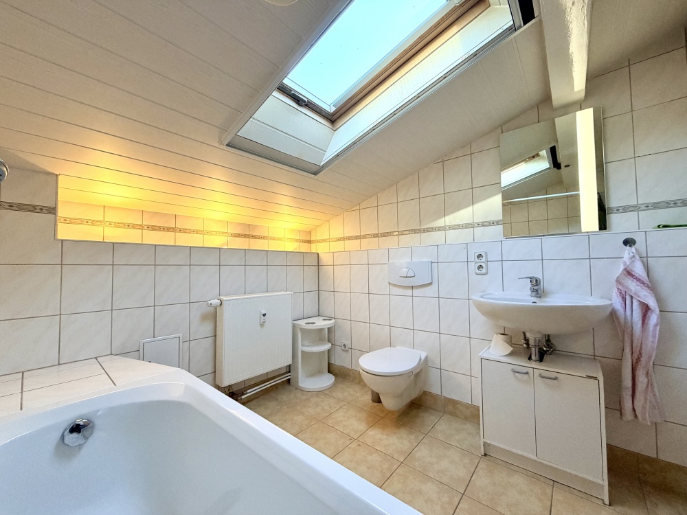 Badezimmer Wohnung Dachgeschoss