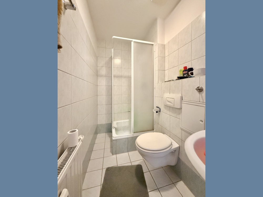Bad mit Dusche