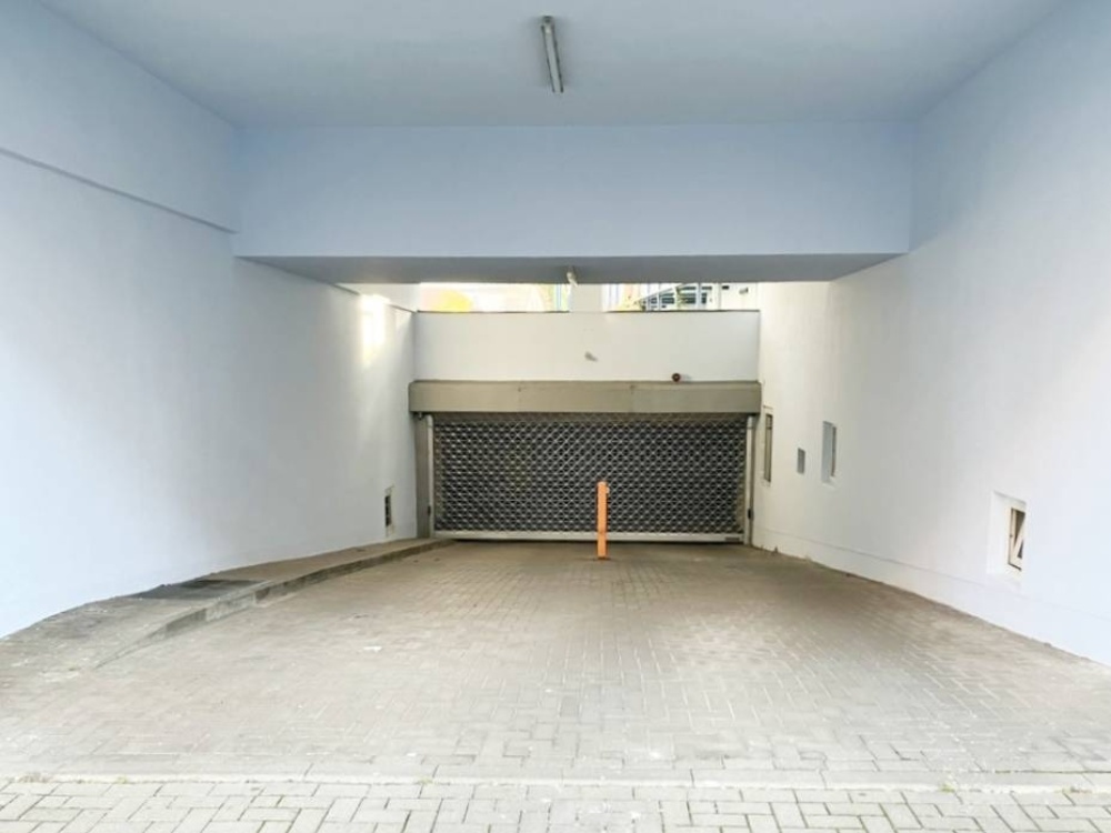 Tiefgarageneinfahrt