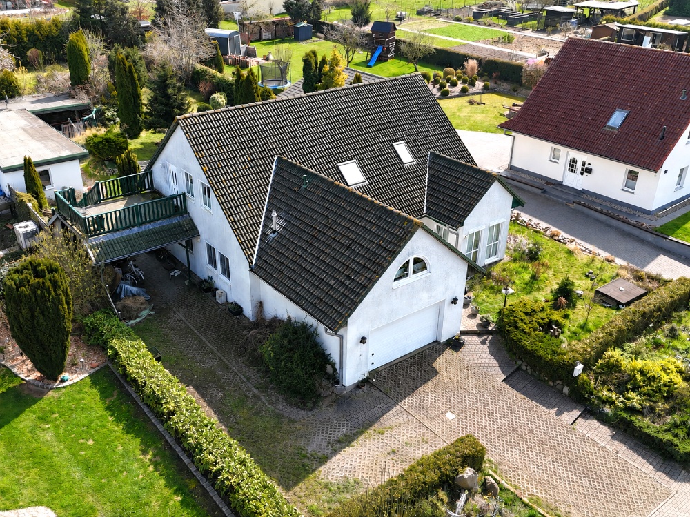 Straßenseitige Ansicht