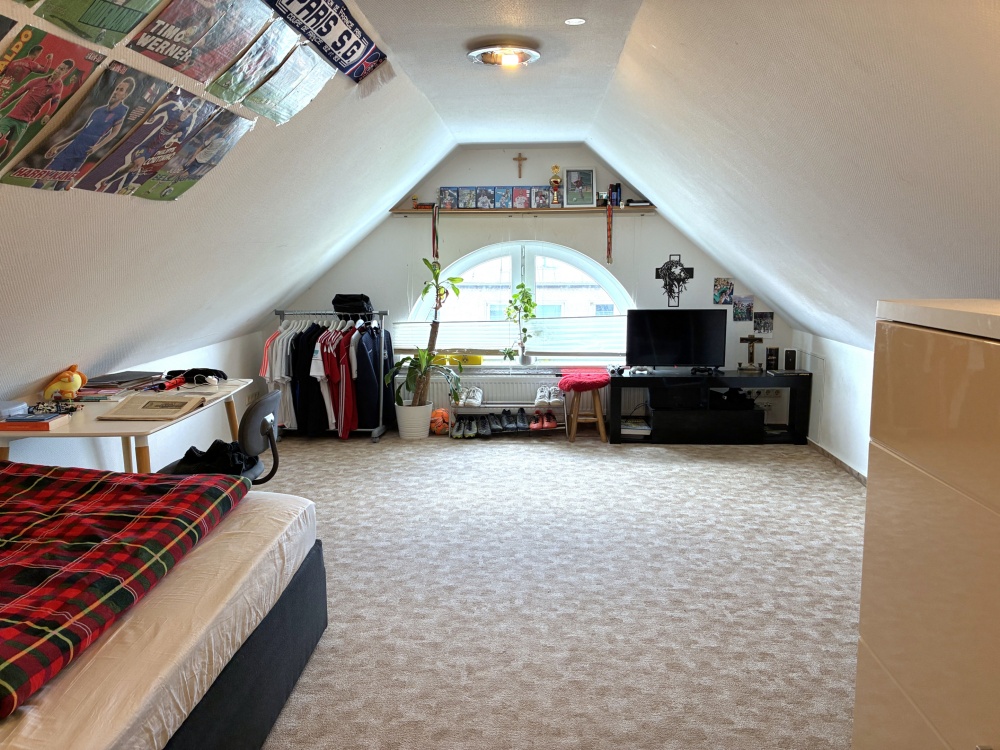 Weiteres Zimmer im Dachgeschoss