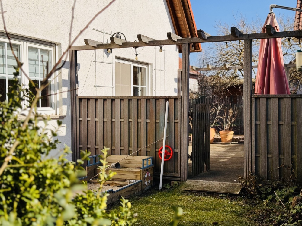 Außenzugang zur Terrasse