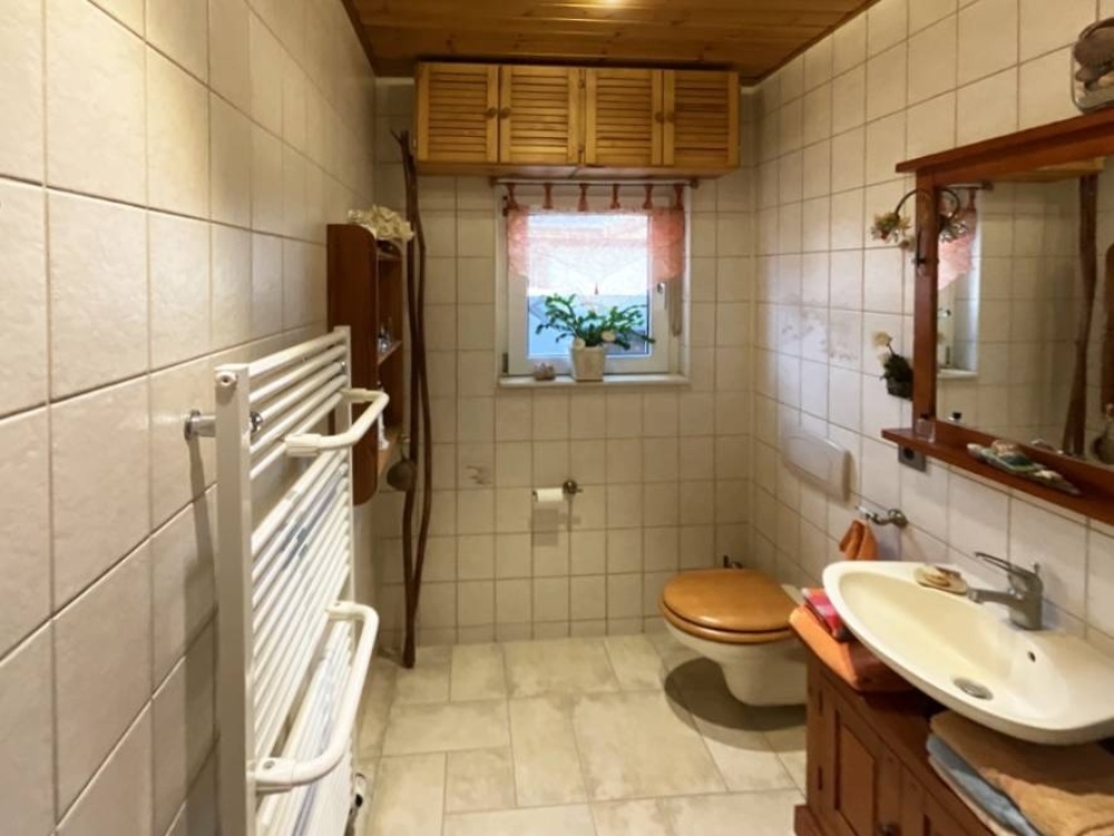 Duschbad mit ebenerdiger Dusche