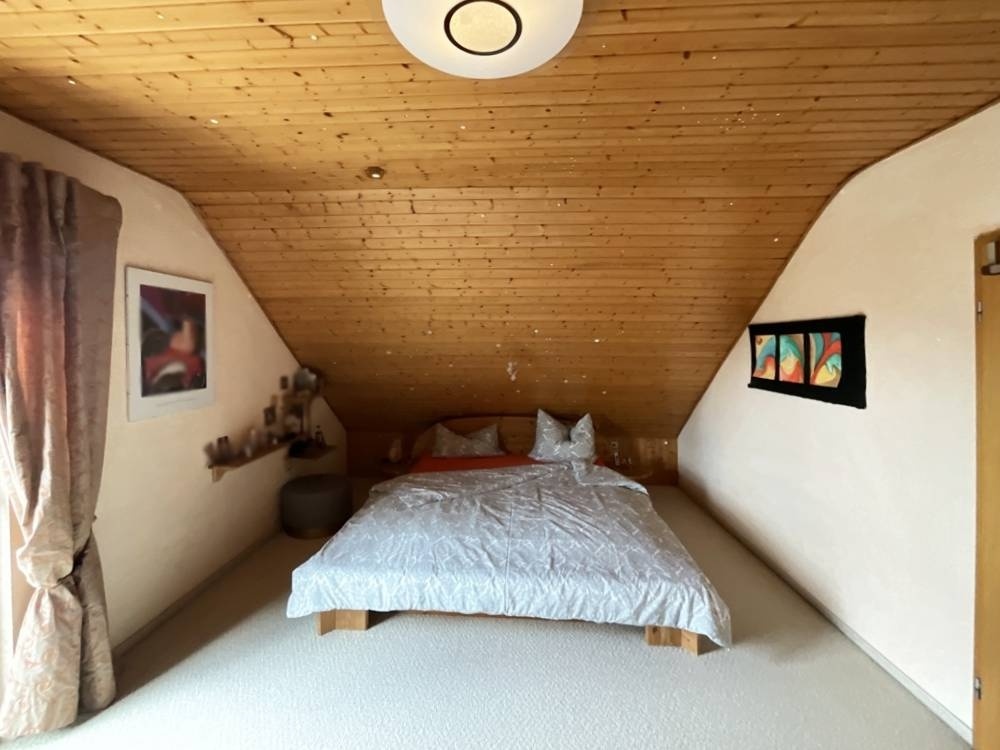 sehr großes Schlafzimmer