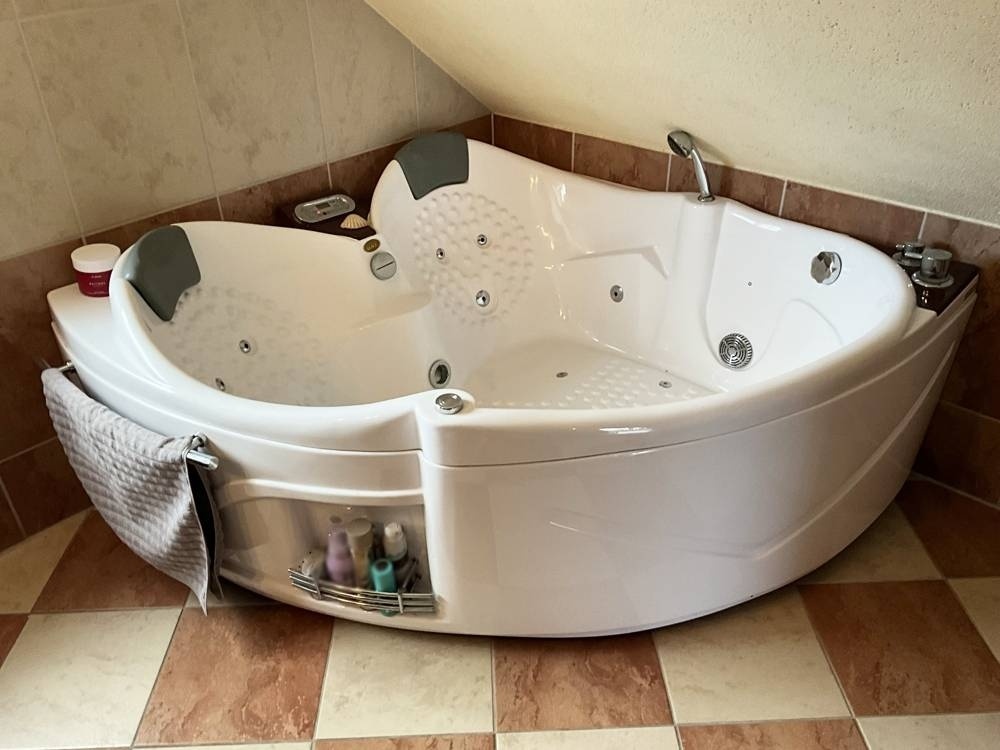 Whirlpool Badewanne