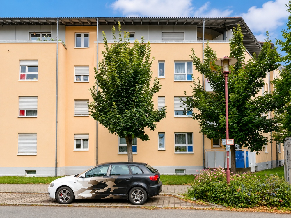Fassadenansicht von der Straßenseite