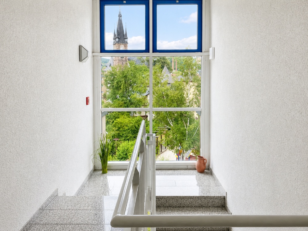 Geräumiges Treppenhaus