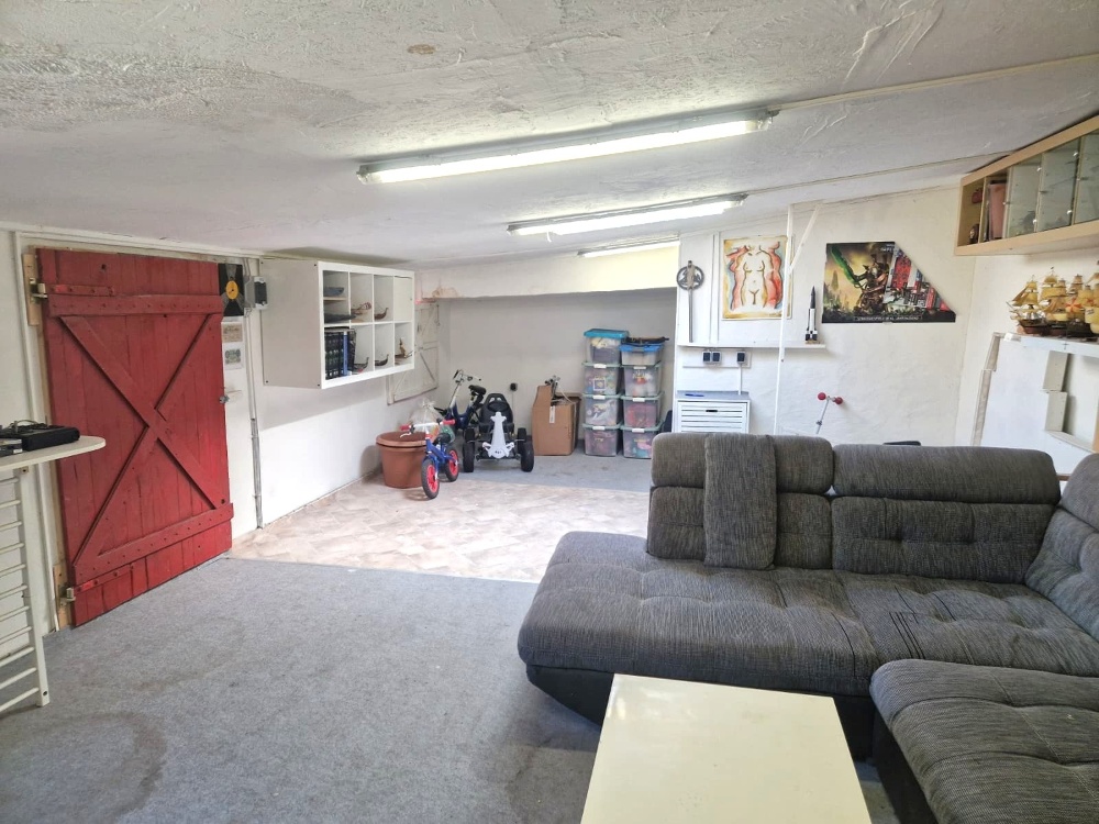 Hobbyraum über der Garage