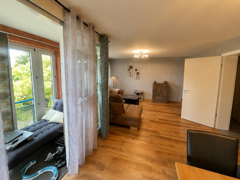 Blick ins Wohnzimmer