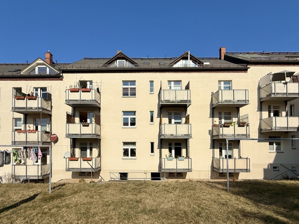 Rückseite mit Balkonen