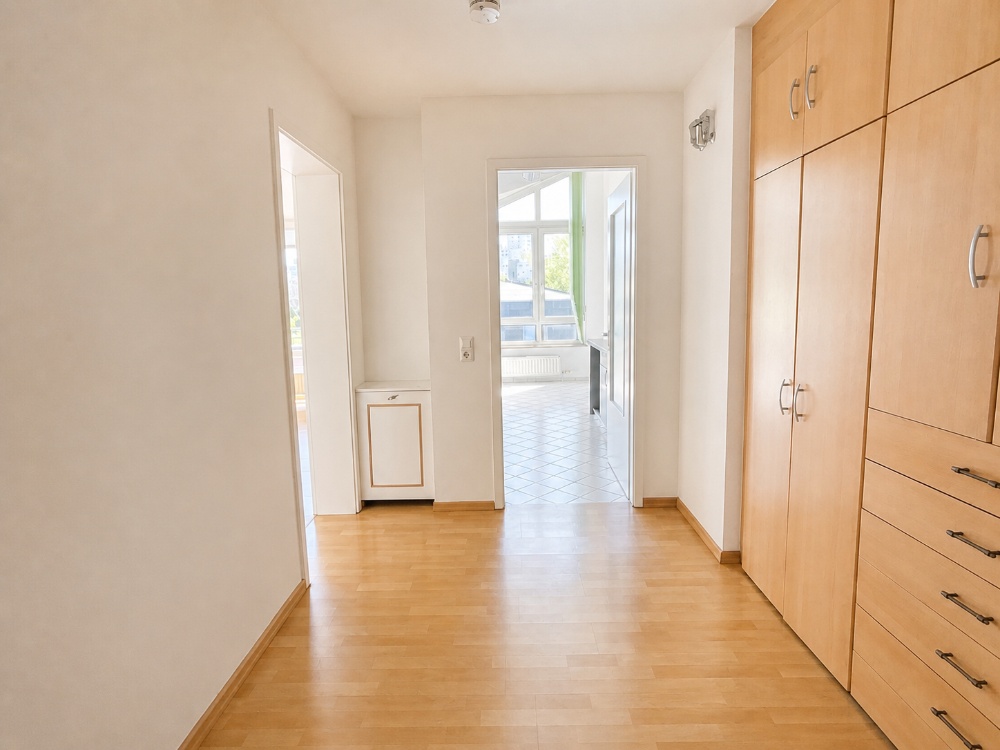 Flur mit Einbauschrank