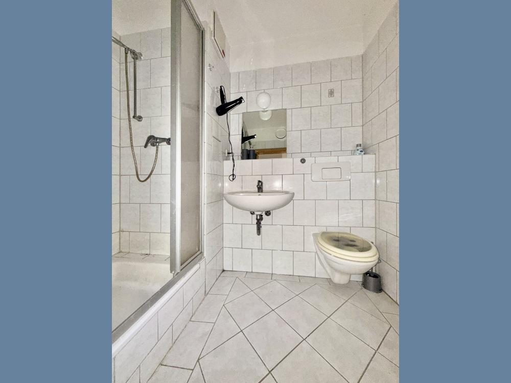 Bad mit Dusche