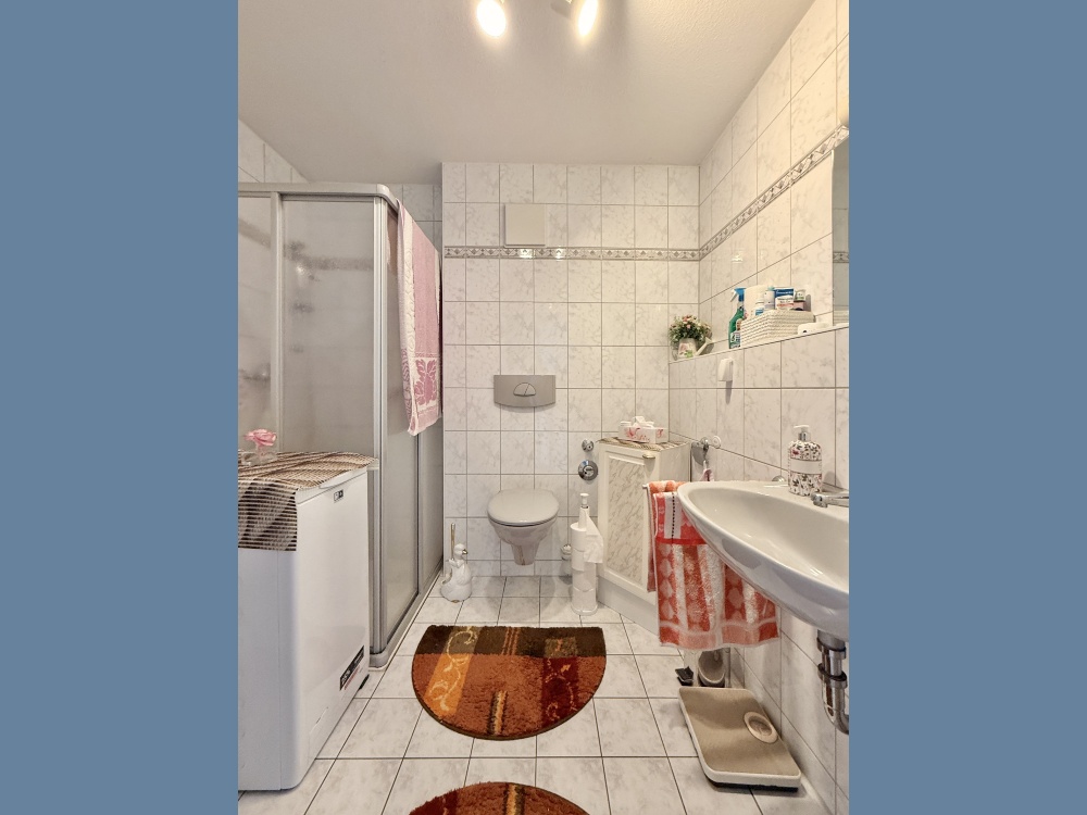 Bad mit Dusche