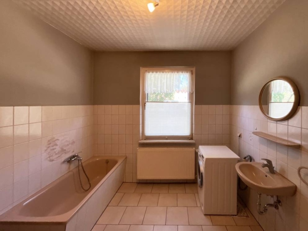 Badewanne im Tageslichtbad