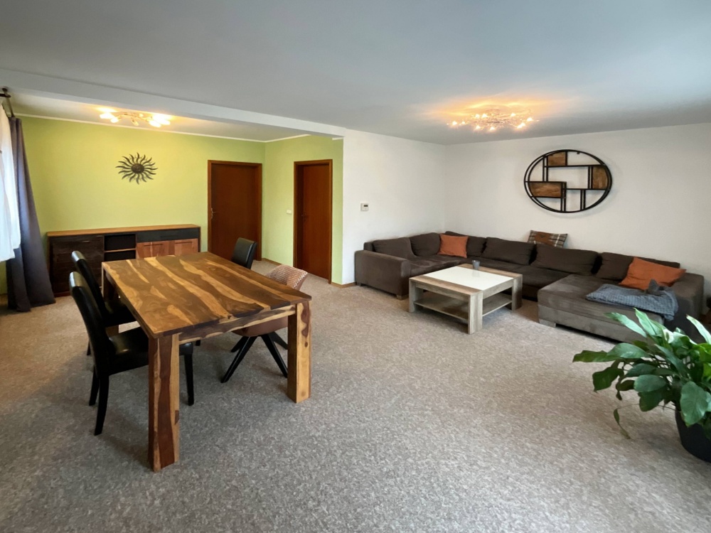 Wohn- und Esszimmer