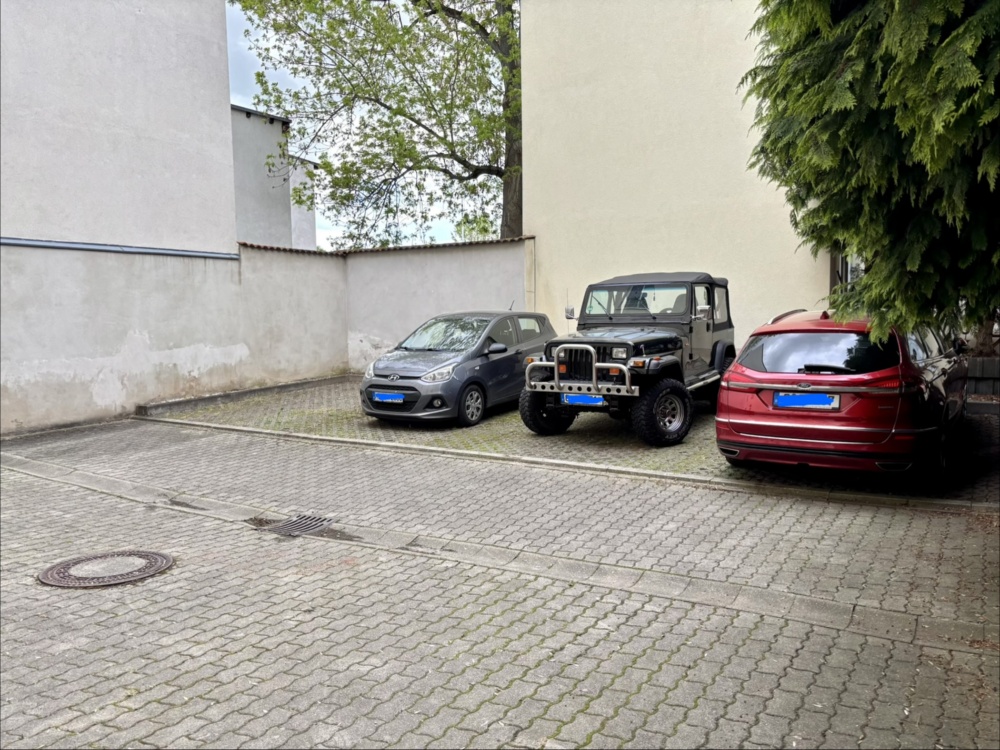 PKW-Stellplätze