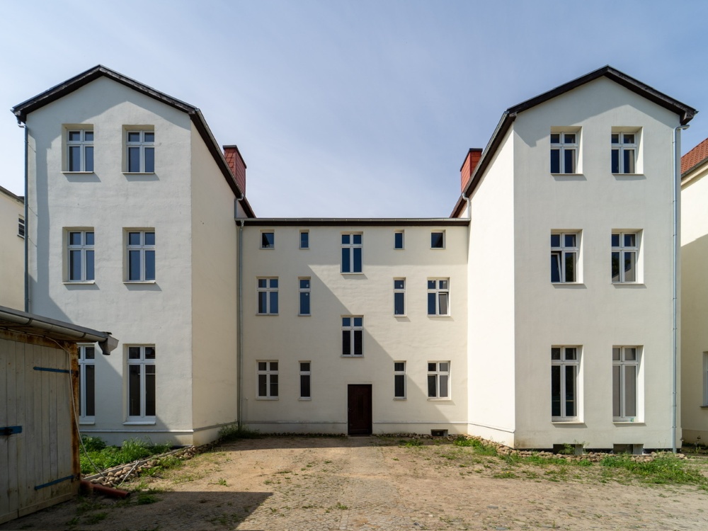 Hausansicht vom Grundstück