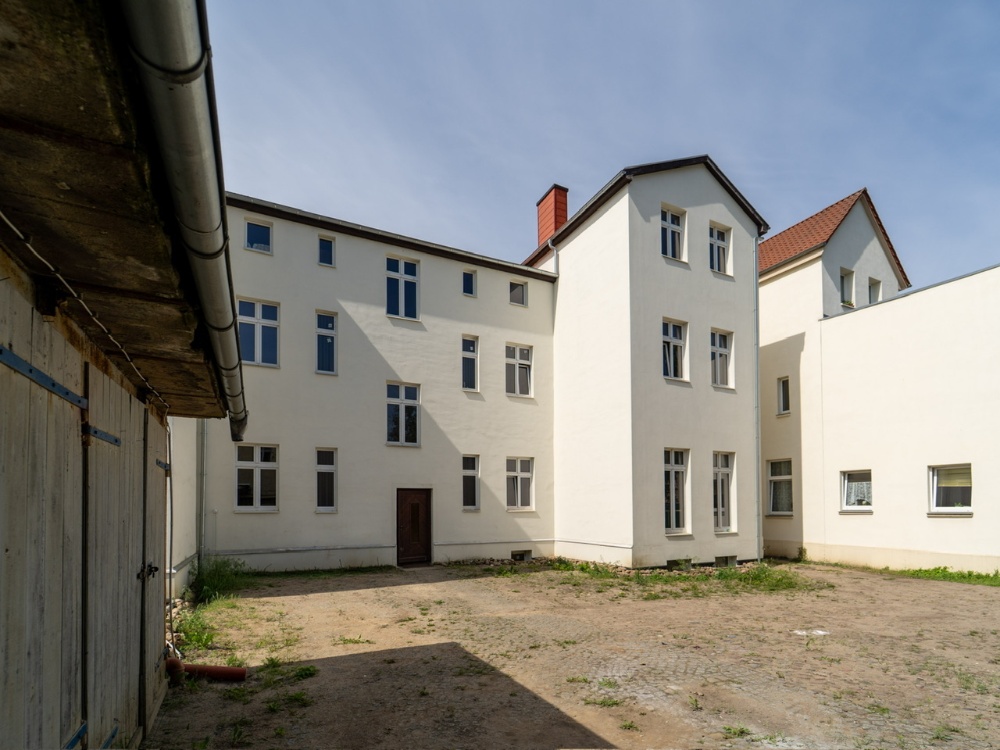 Hausansicht vom Grundstück