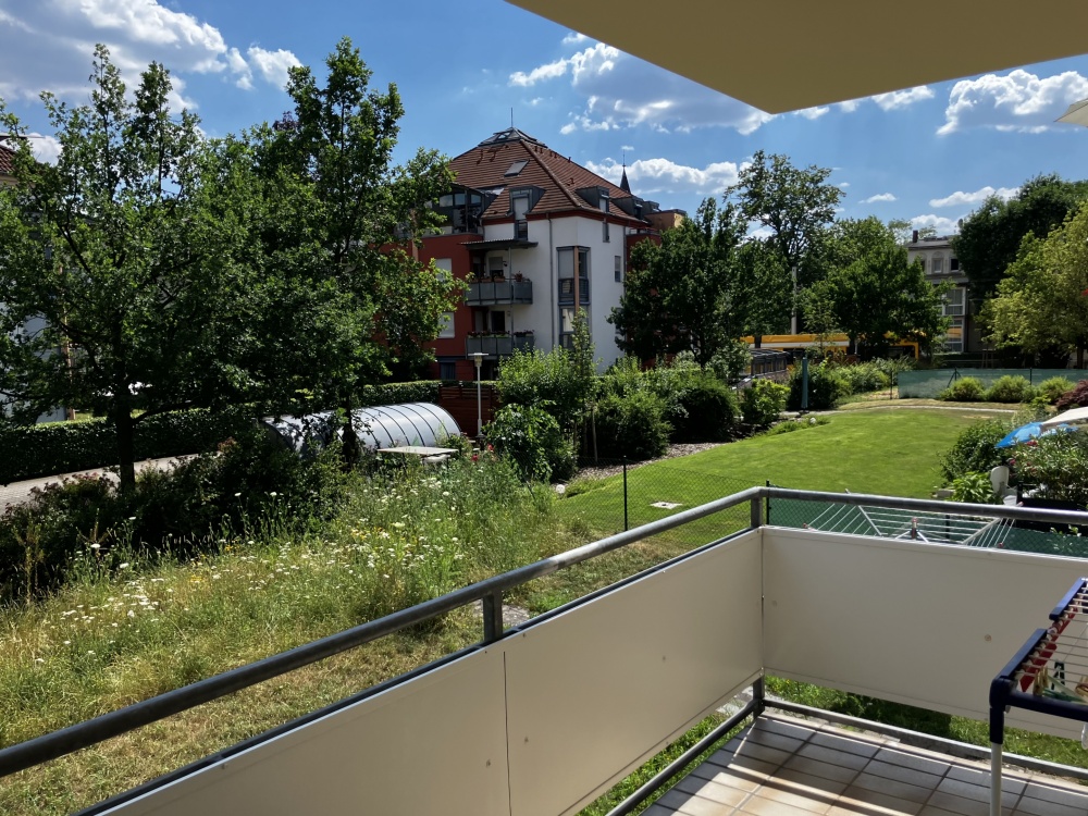 Gartenblick Balkon