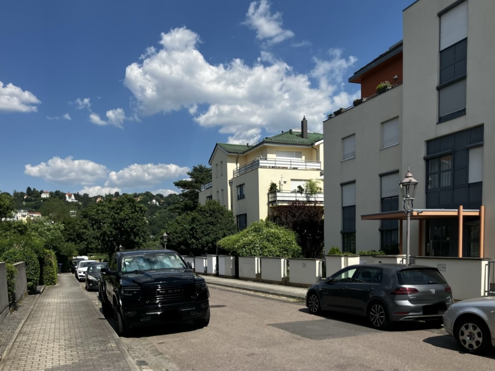 Straßenansicht