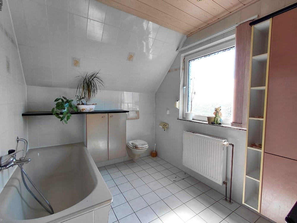Badezimmer DG 1