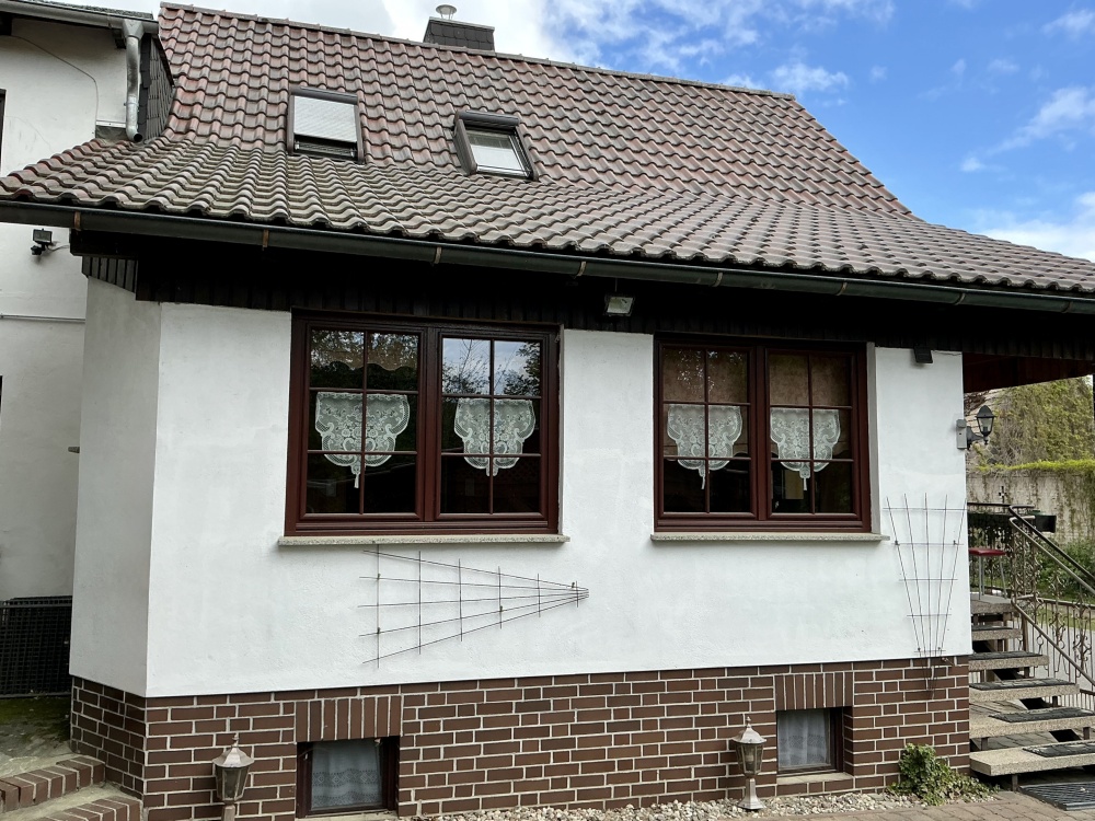 solides Wohnhaus