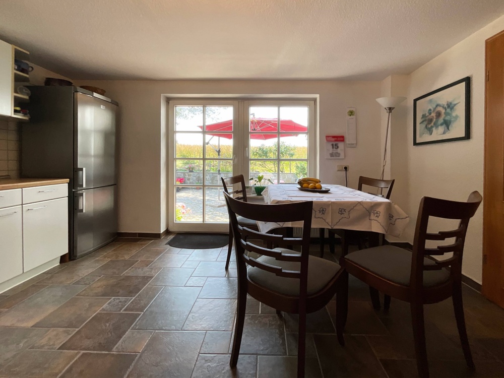 Zugang zur Terrasse von der Küche aus