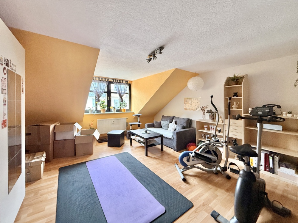Zimmer - Wohnung im Dachgeschoss