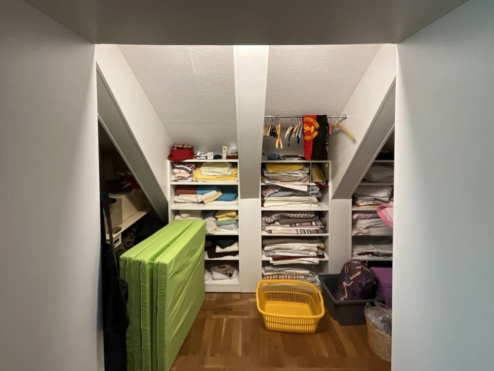 Ankleidebereich im Schlafzimmer