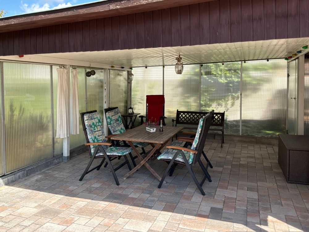 überdachte Terrasse