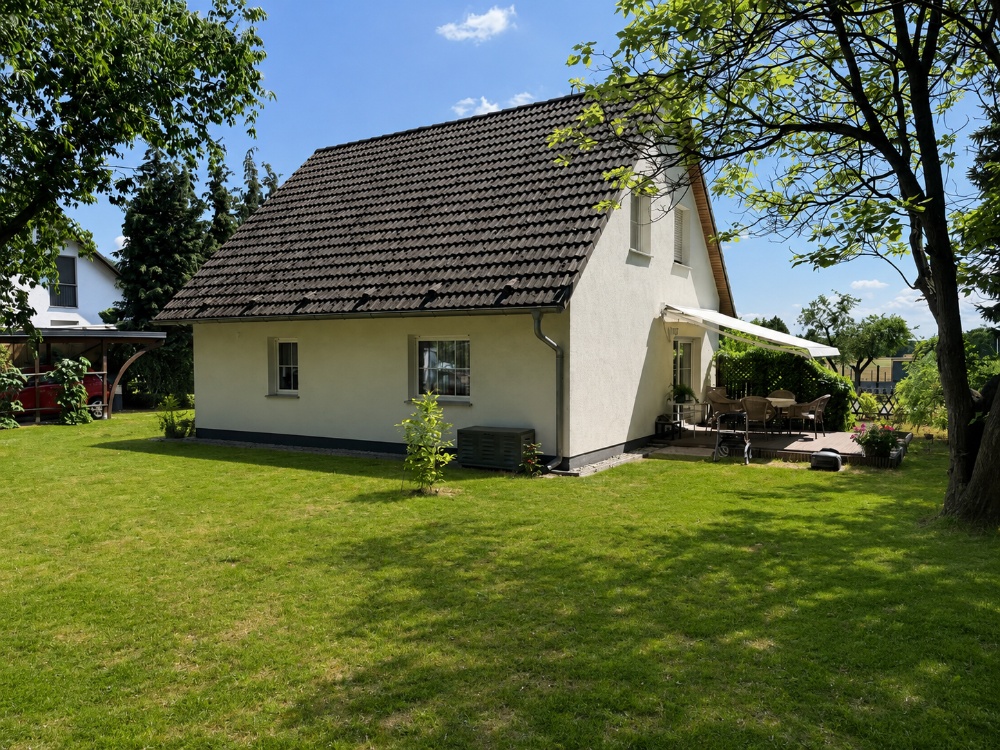 Wohnhaus mit Terrasse