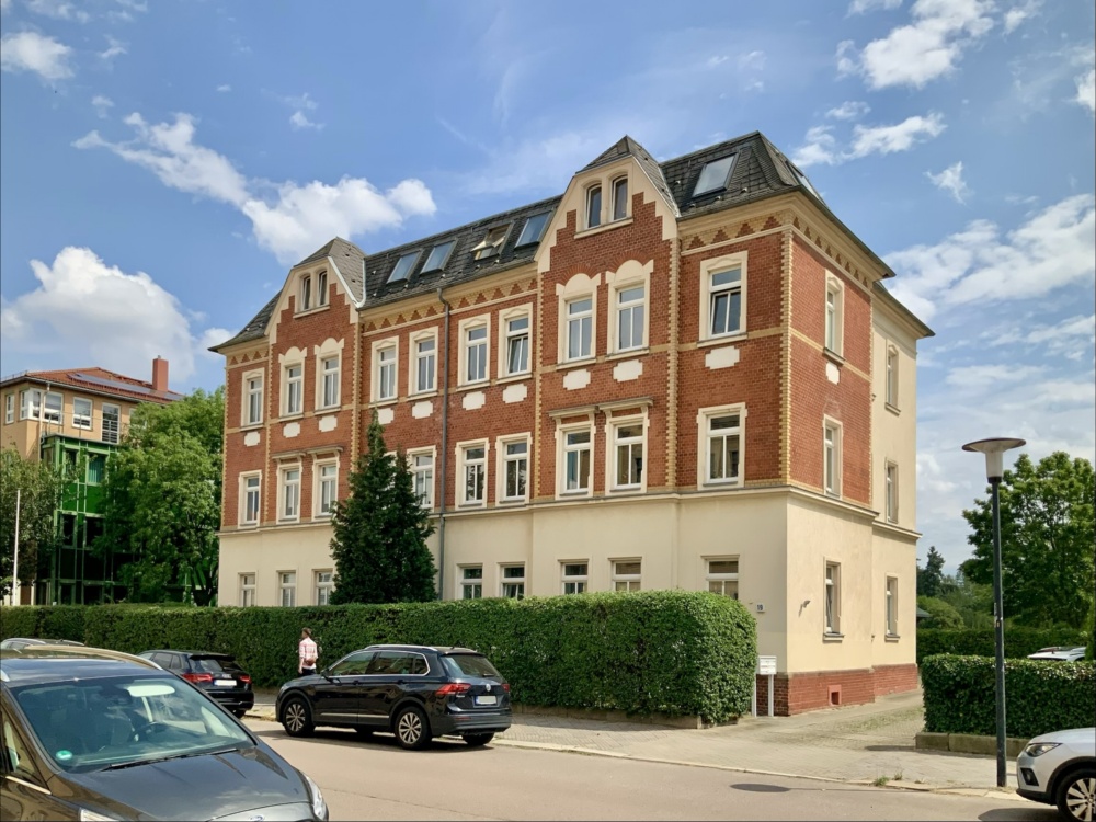 Straßenansicht