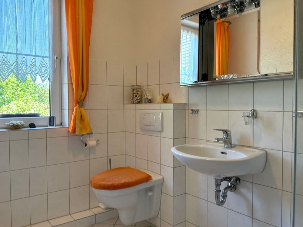 Badezimmer im Erdgeschoss