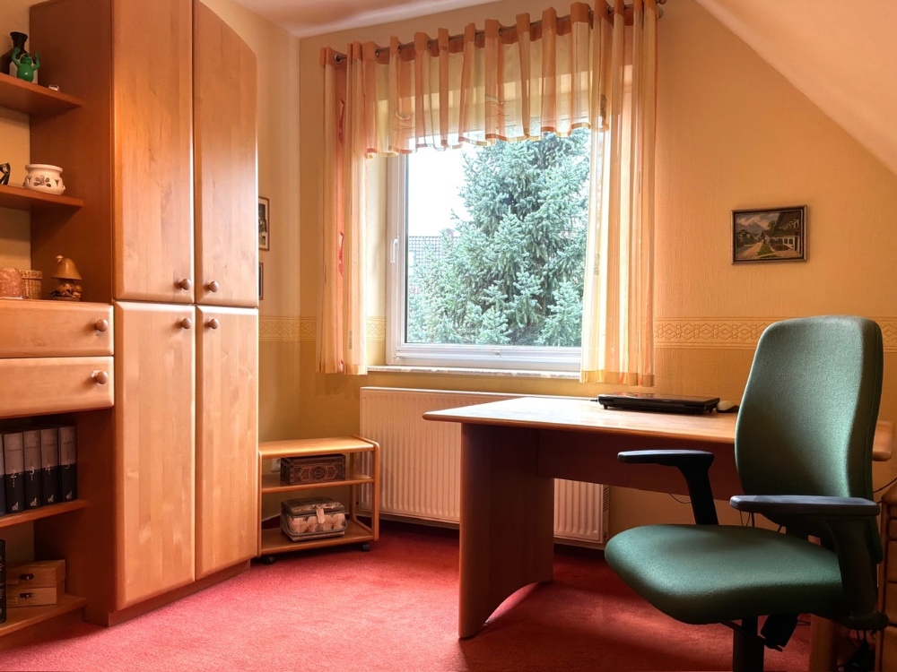 Arbeitszimmer im Obergeschoss
