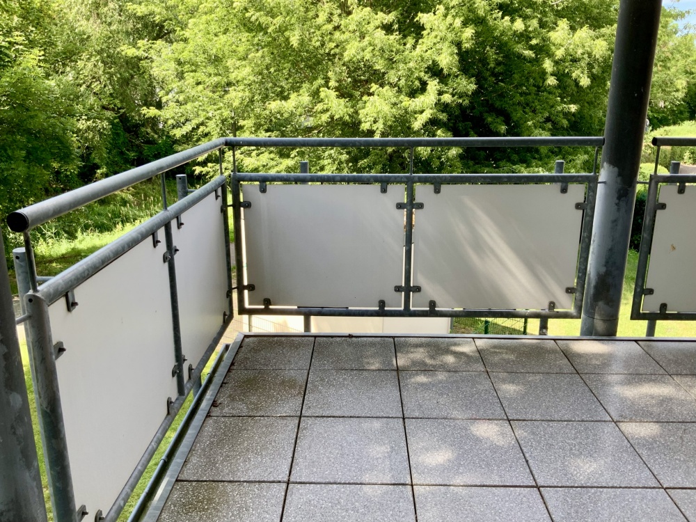 Balkon mit Blick ins Grüne