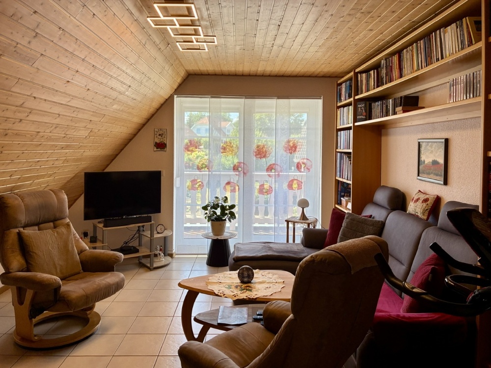 Kinderzimmer 1 mit Loggia Obergeschoss