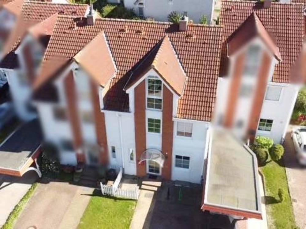 Vorderansicht des Reihenmittelhauses