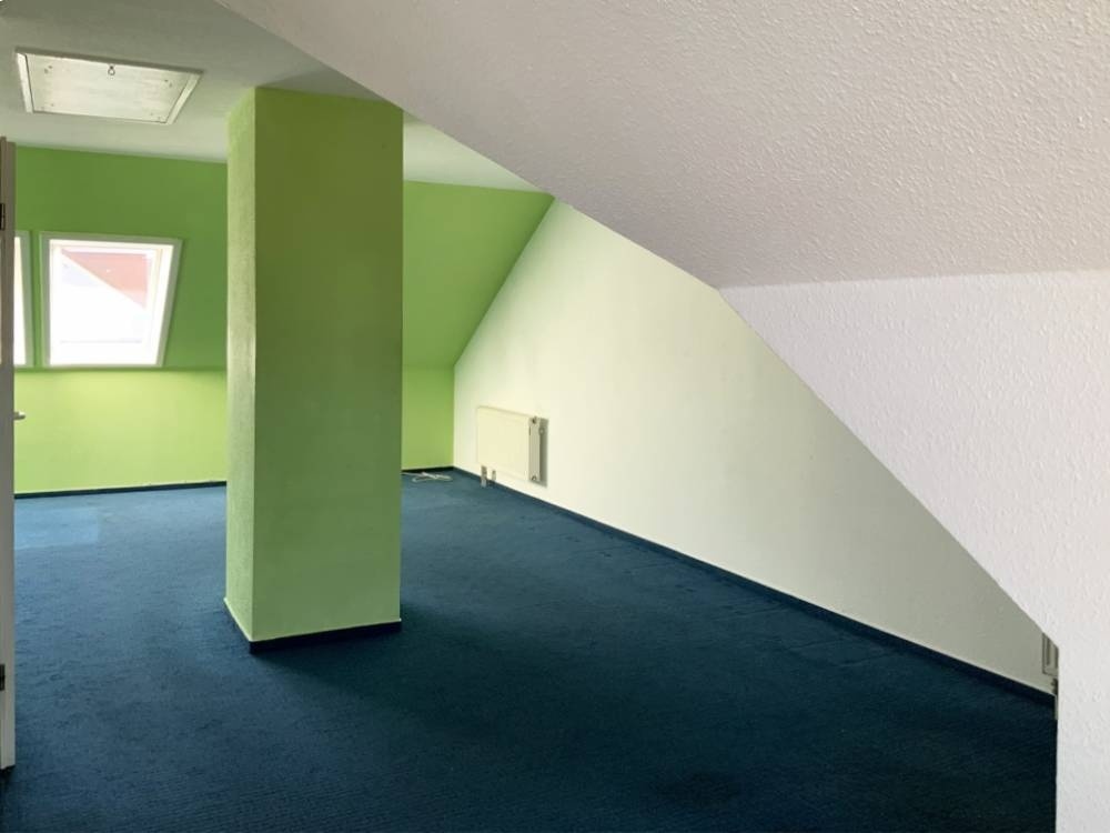 Dachgeschoss mit Schrägen