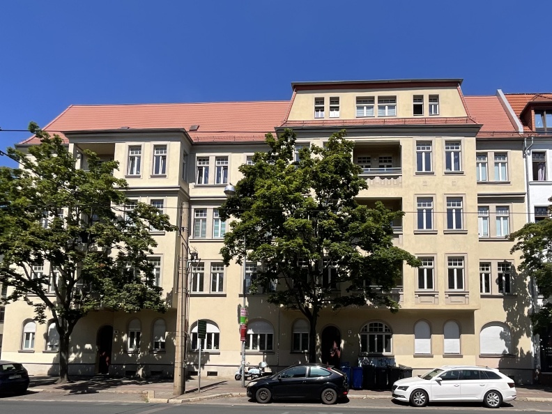 Vorderansicht Wohnhaus