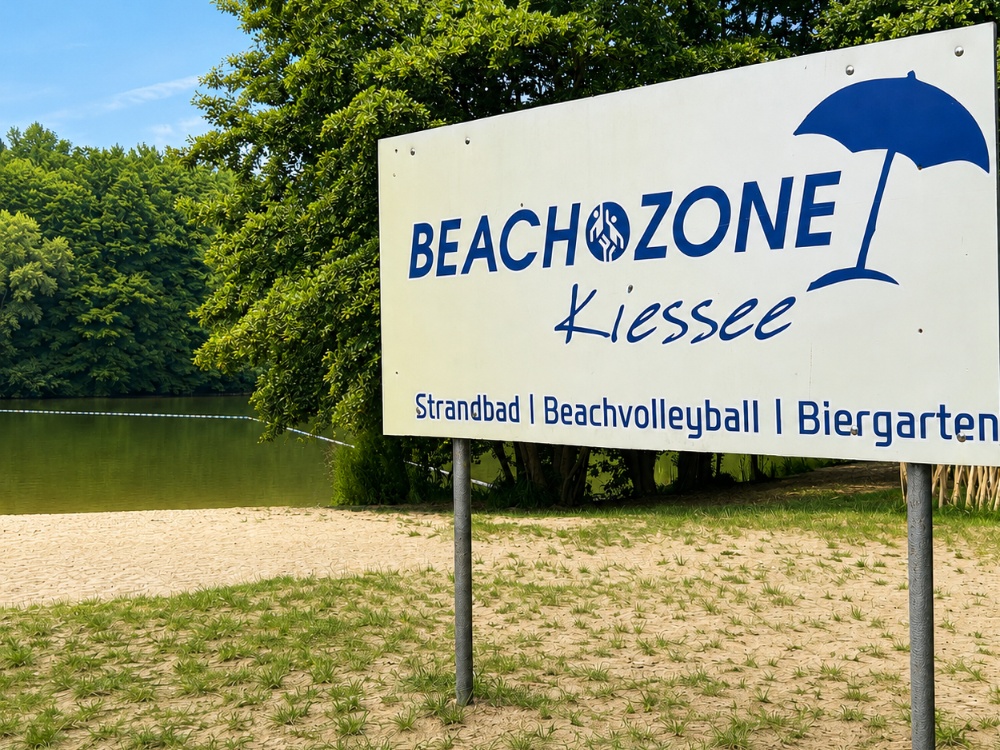 Strandbad im Ort