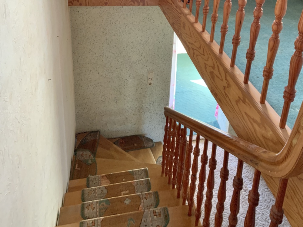 Treppe zum Obergeschoss
