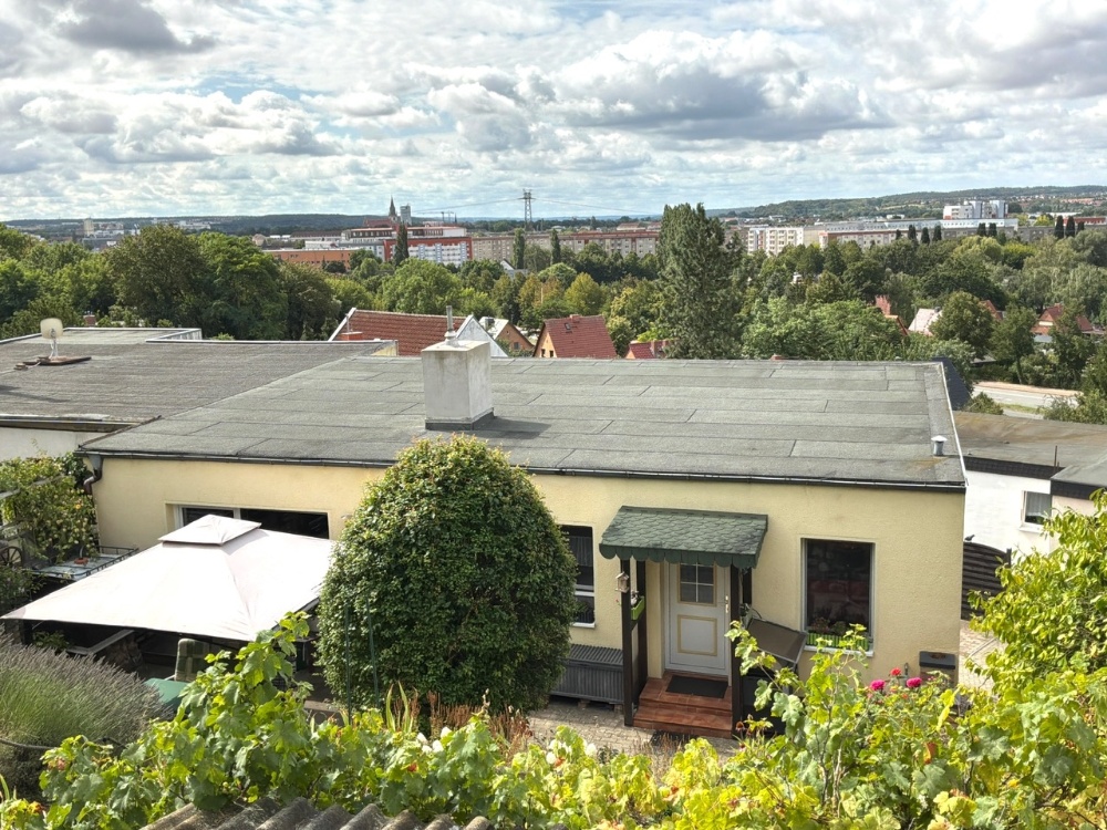 Hausansicht gartenseitig