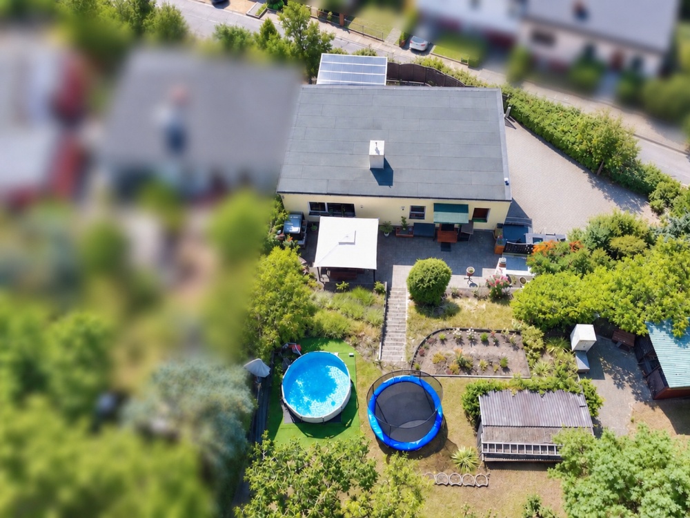 Drohnenansicht gartenseitig