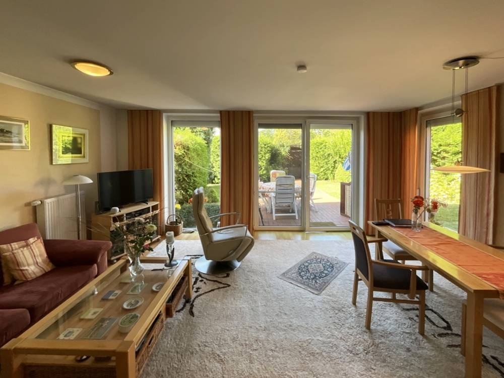 mit Zugang zur Terrasse