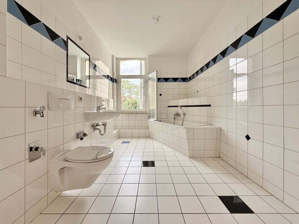 Bad mit Wanne