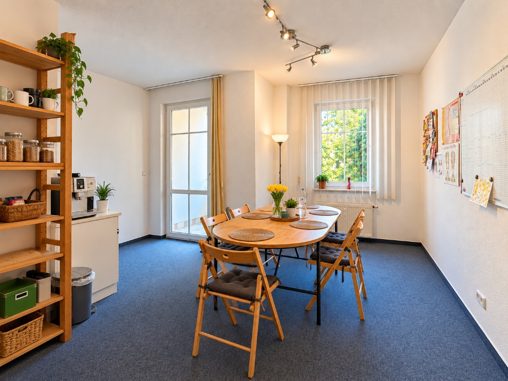Aufenthaltsraum und Büro - GE7