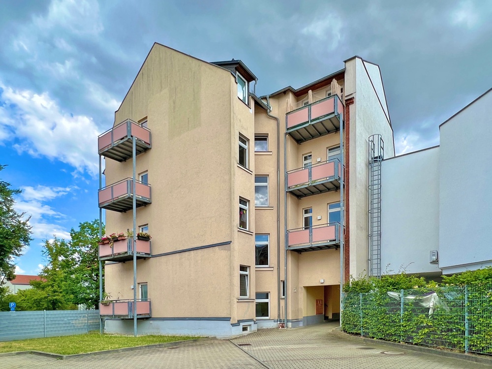 Rückseite mit Balkonen