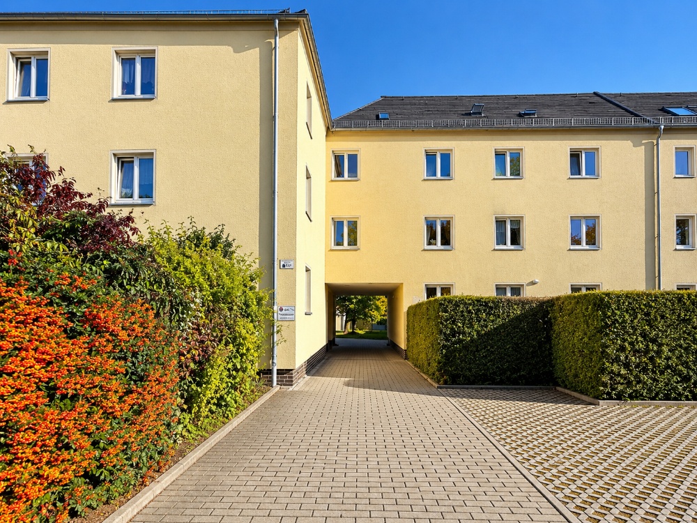 Zufahrt und Zugang zum Innenhof