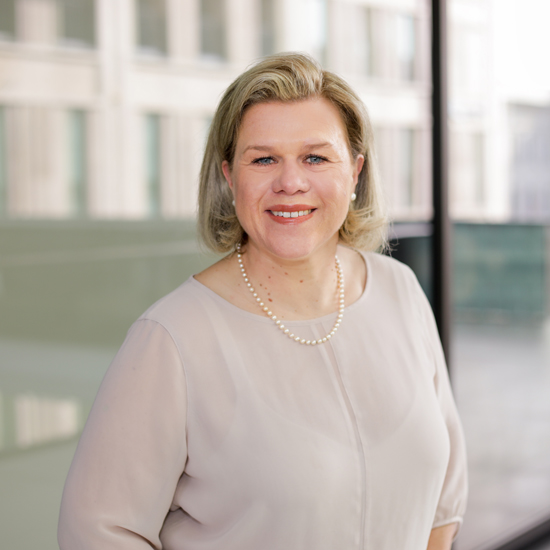 Kathrin Grzelka Finanzierungsberaterin Kathrin Grzelka Finanzierungsberaterin